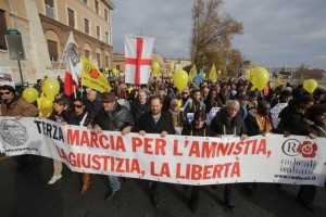 Roma. Marcia di Natale dei radicali per amnistia.