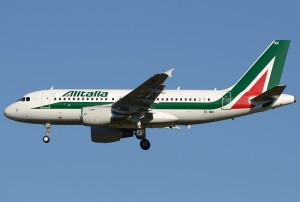 Airbus_A319-111,_Alitalia_JP7554853