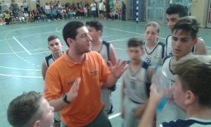 Coach Adriano Ancona e i suoi ragazzi