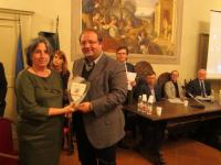 Premio Cento 2013 Francesco Pira consegna il Premio a Carla Musetti Comune di Pisa