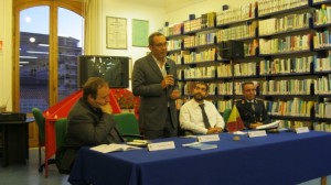 Presentazione Gela libro polizia locale intervento Angelo Fasulo sindaco Gela (640x359)